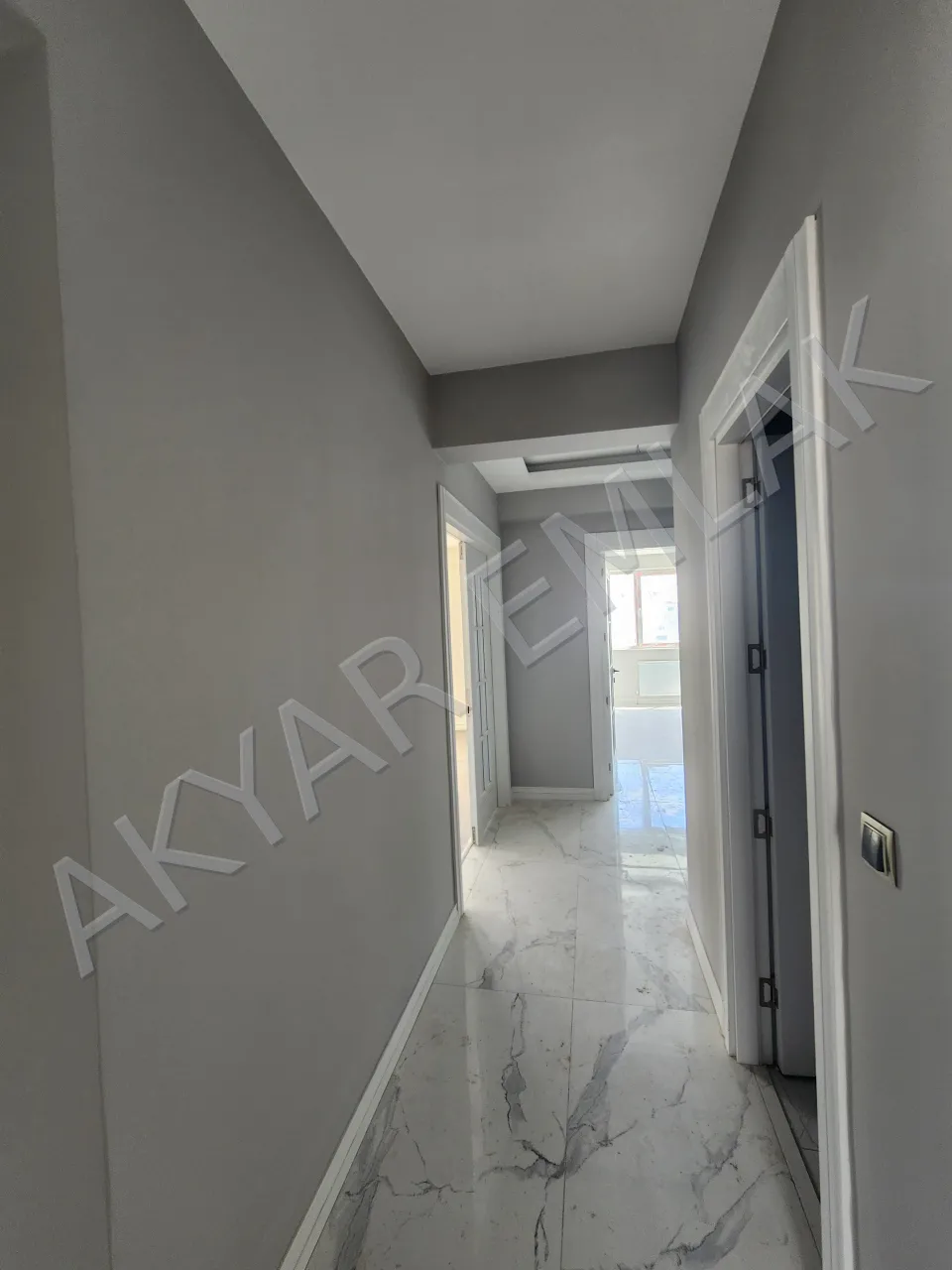 AKYAR EMLAK Binevler'de 5+1 Lüks Daire, Site İçi Geniş Metrekare — 13
