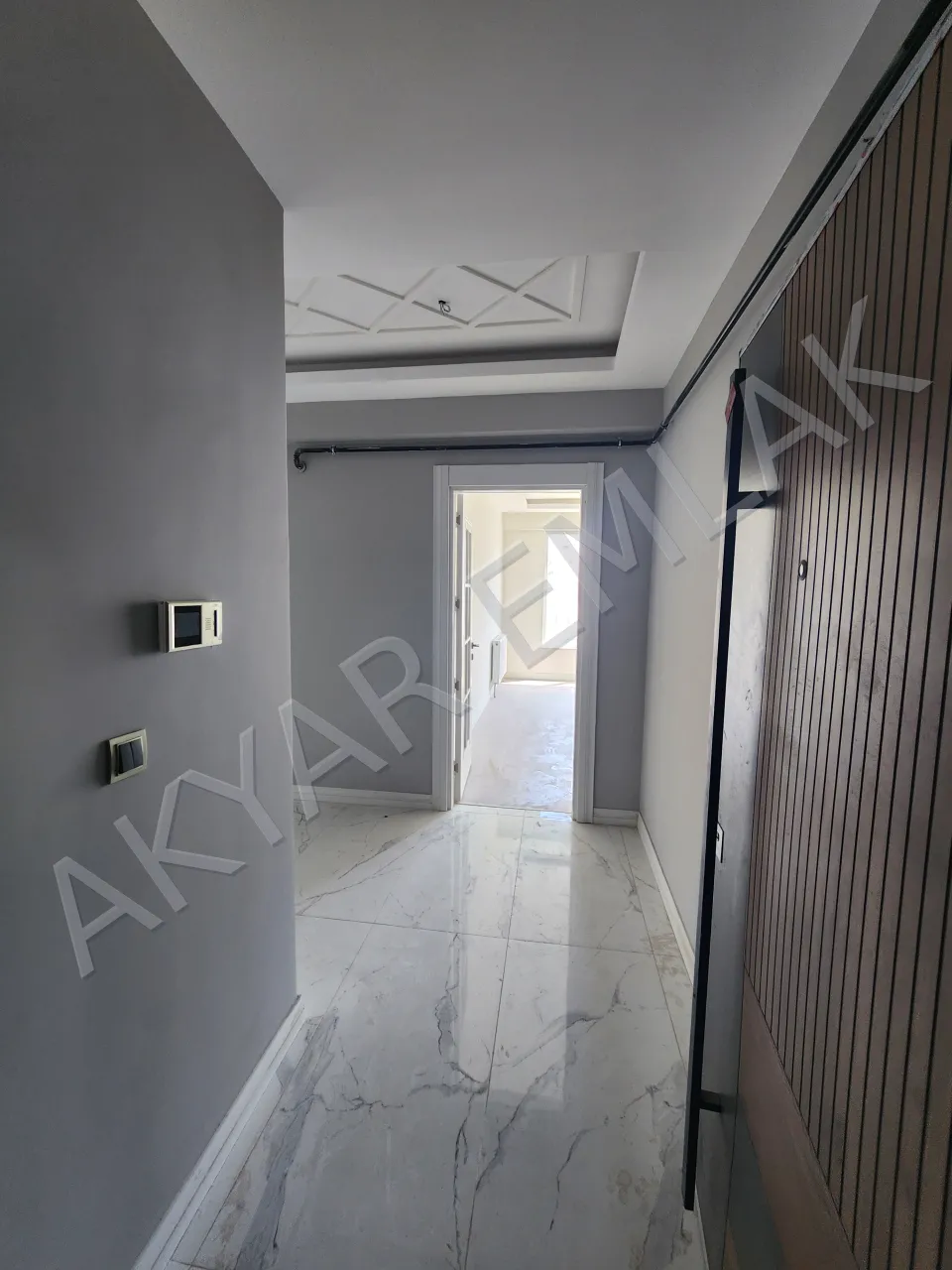 AKYAR EMLAK Binevler'de 5+1 Lüks Daire, Site İçi Geniş Metrekare — 9