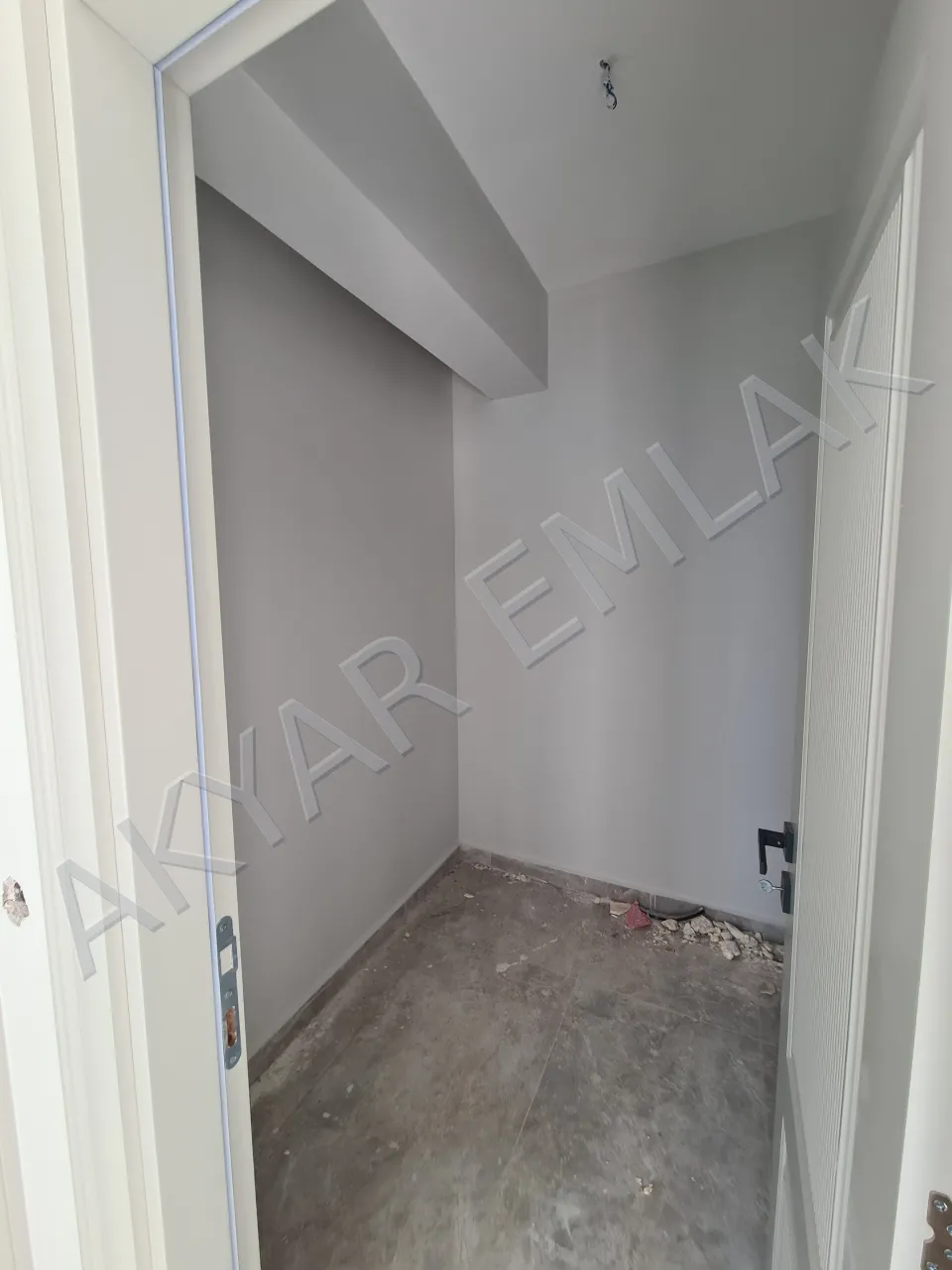 AKYAR EMLAK'DAN BİNEVLER MAH. 4+1 LÜKS SİTE İÇİ DAİRE — 28