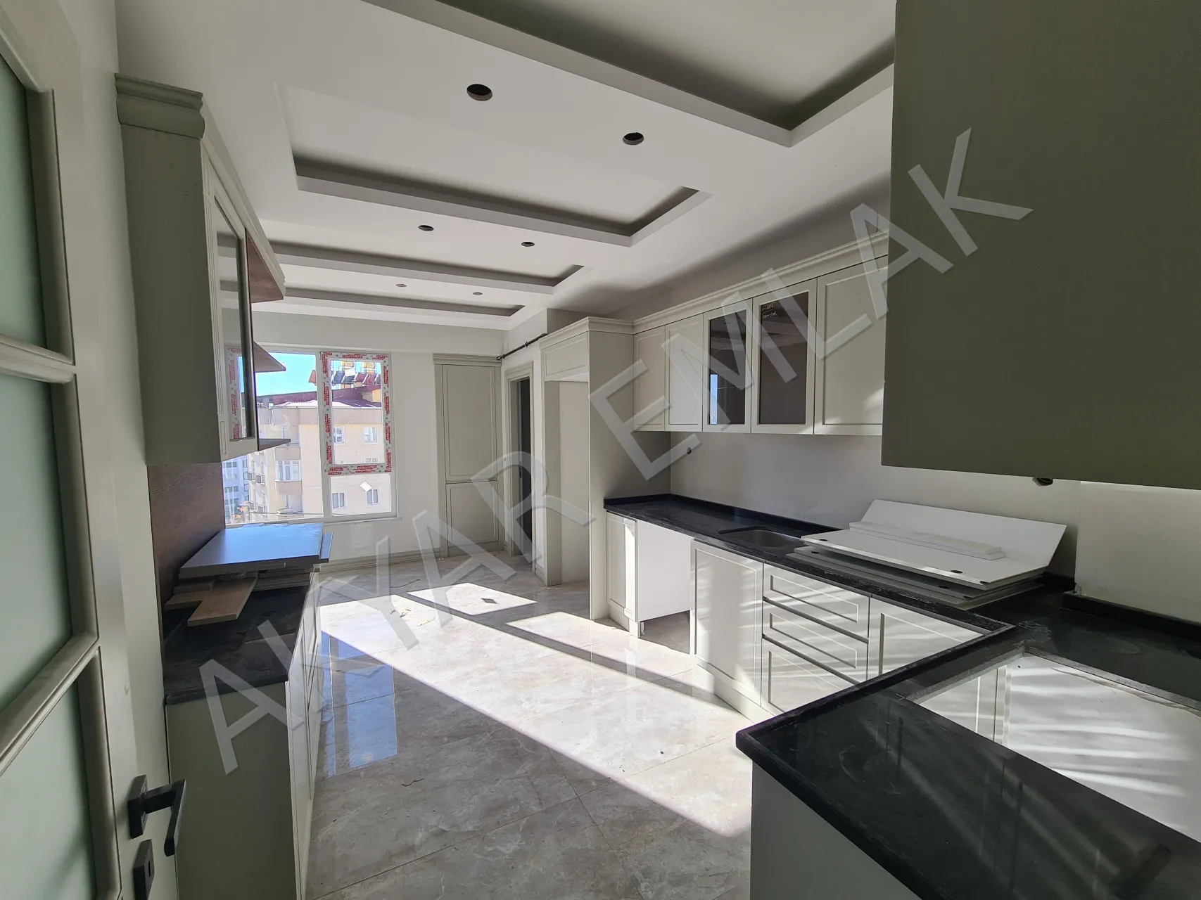 AKYAR EMLAK'DAN BİNEVLER MAH. 4+1 LÜKS SİTE İÇİ DAİRE — 2