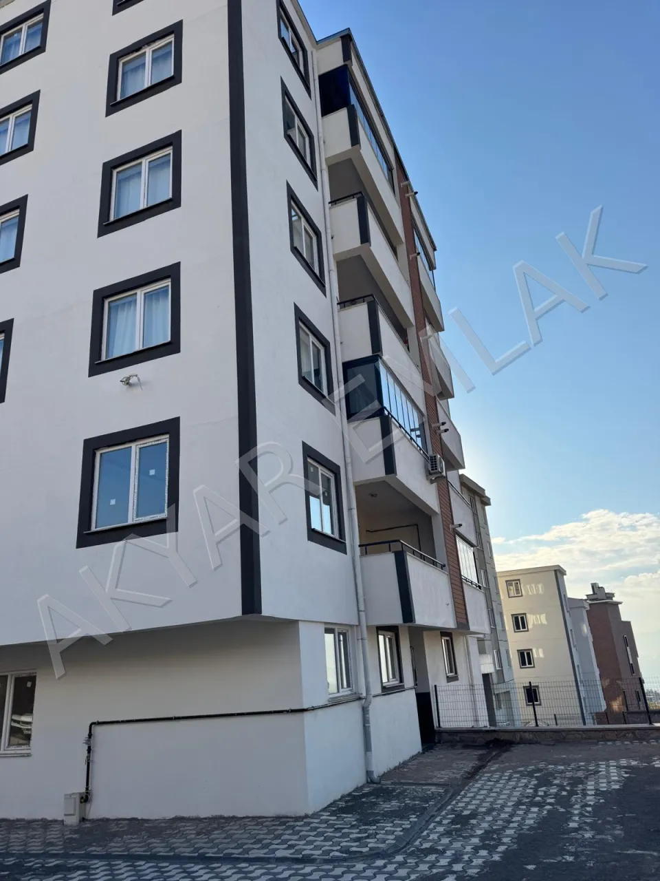 AKYAR EMLAK'DAN AĞCALI MAH 3+1 SIFIR DAİRE — 2