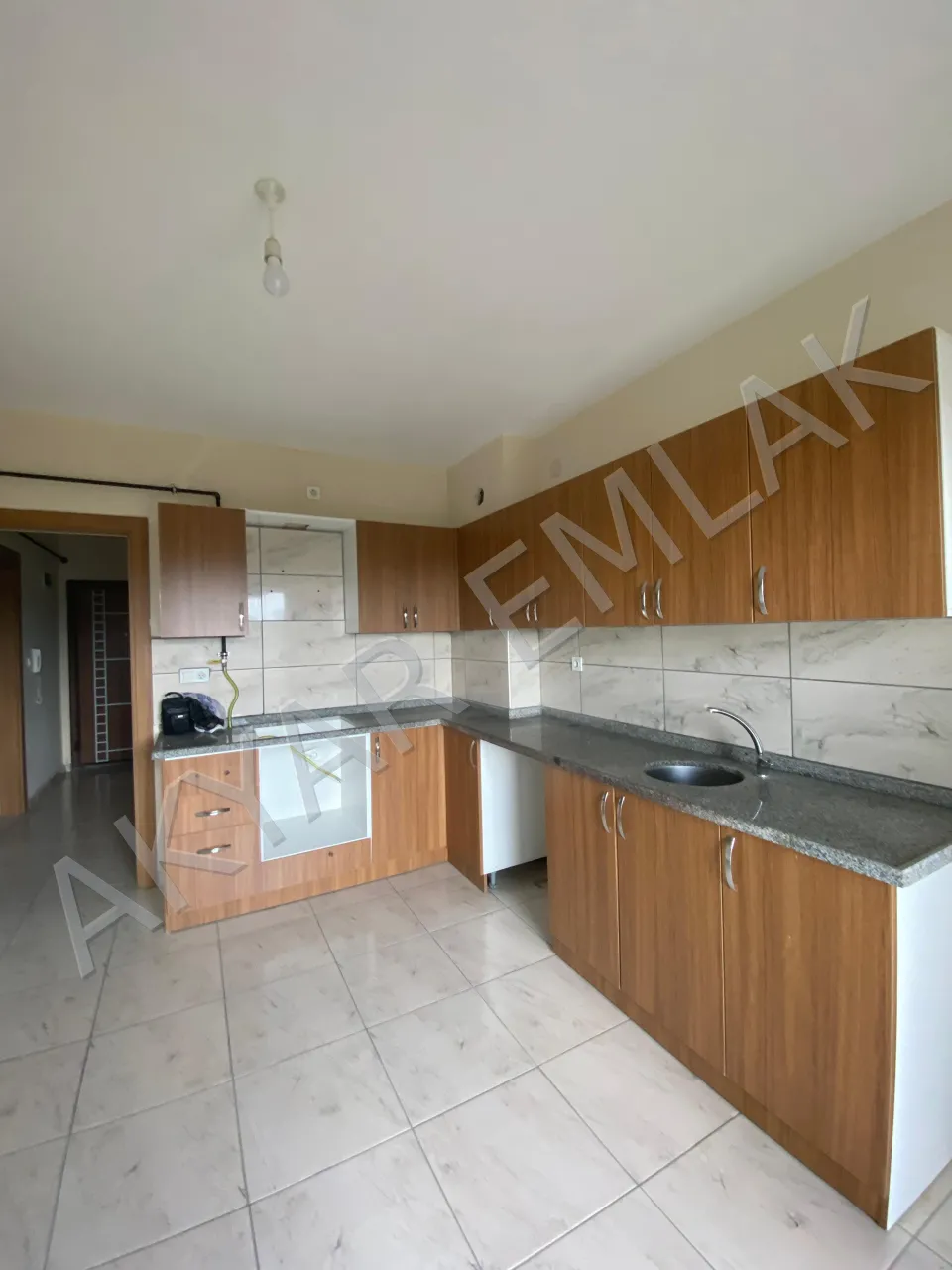 AKYAR EMLAK'DAN YENİKENT'TE 3+1 FULL YAPILI FIRSAT DAİRE — 9