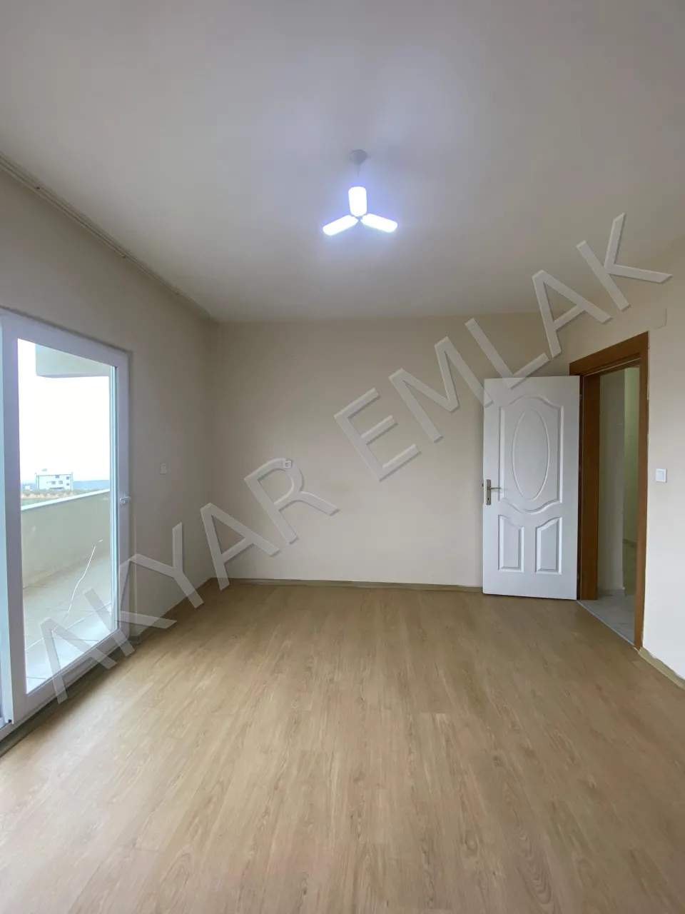 AKYAR EMLAK'DAN YENİKENT'TE 3+1 FULL YAPILI FIRSAT DAİRE — 28