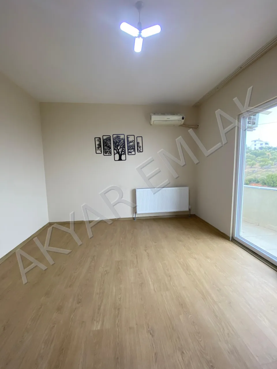 AKYAR EMLAK'DAN YENİKENT'TE 3+1 FULL YAPILI FIRSAT DAİRE — 3