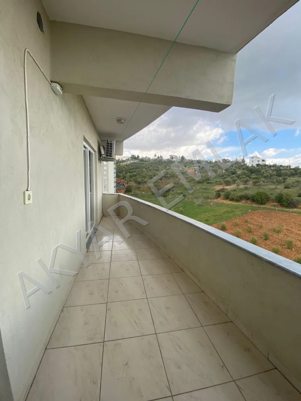 AKYAR EMLAK'DAN YENİKENT'TE 3+1 FULL YAPILI FIRSAT DAİRE — 31